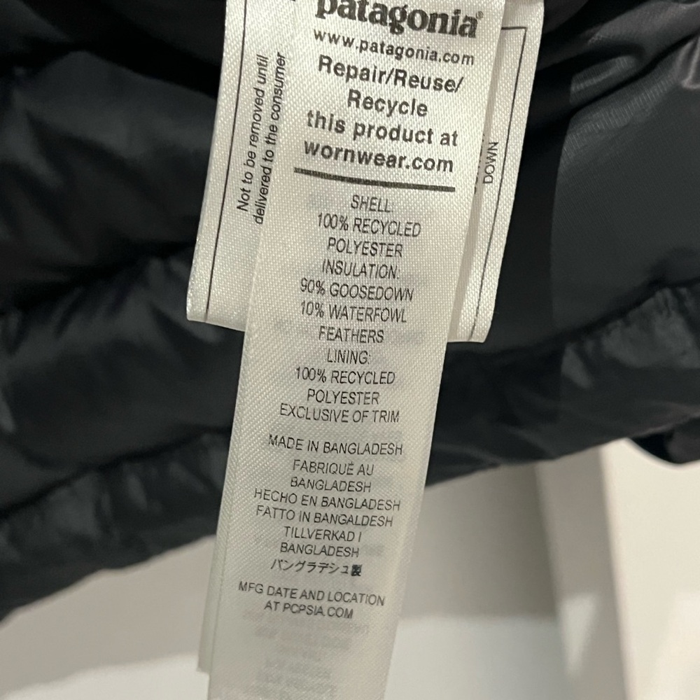 Patagonia Men's Charcoal Puffer Jacket - Picture 6 of 8